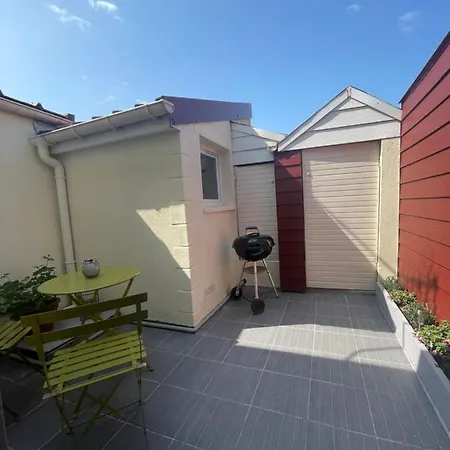Petit Maison Avec Terrasse Exposee Sud Casa vacanze