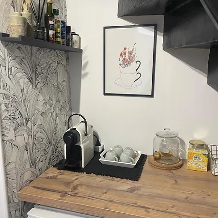 Petit Maison Avec Terrasse Exposee Sud Casa vacanze *